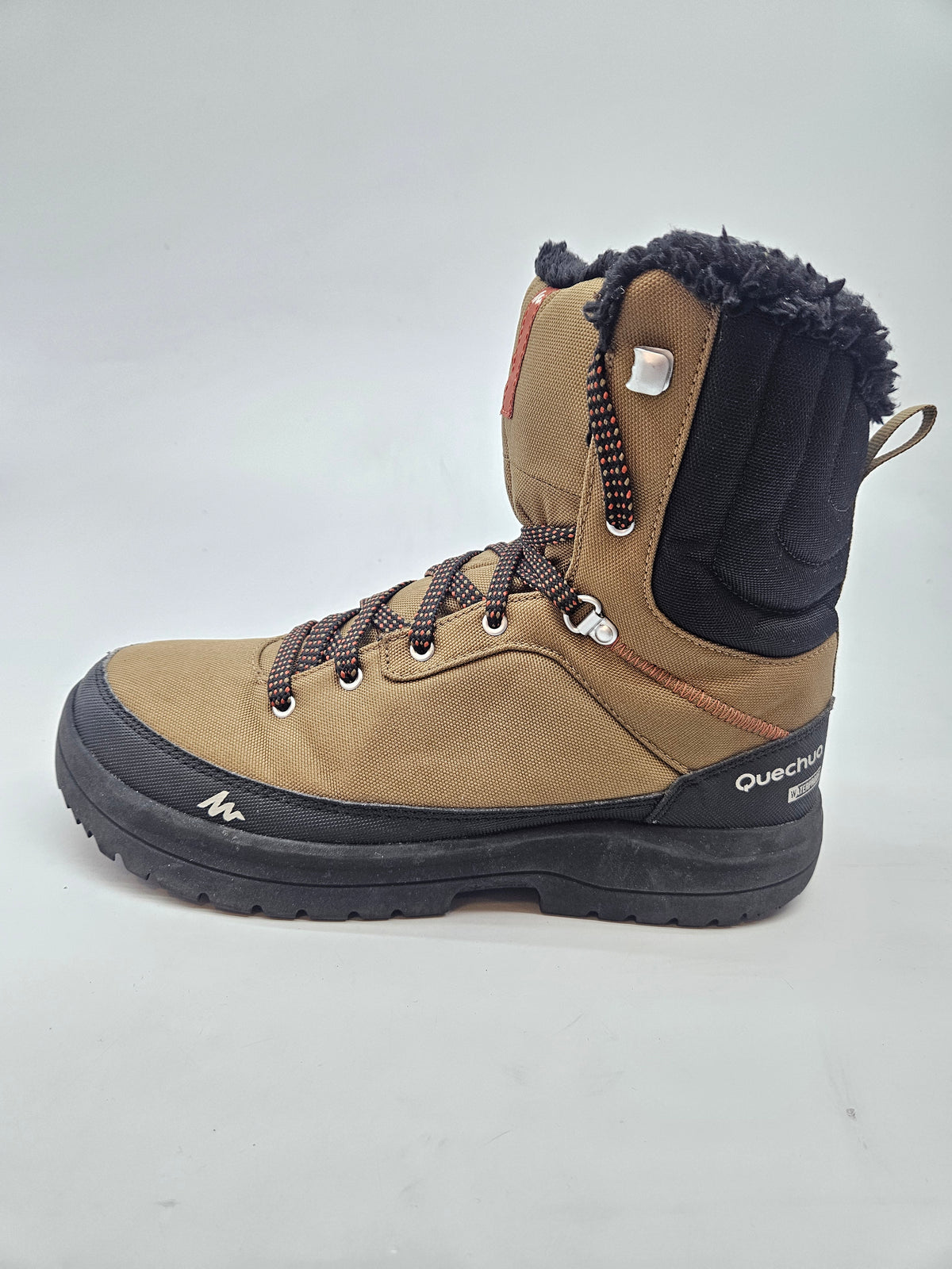 QUECHUA ORIGINAL VODOOTPORNI CIZMI BR 39