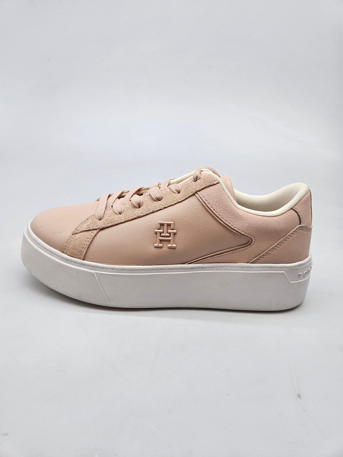TOMMY HILFIGER NOVI ORIGINAL PATIKI BR 37