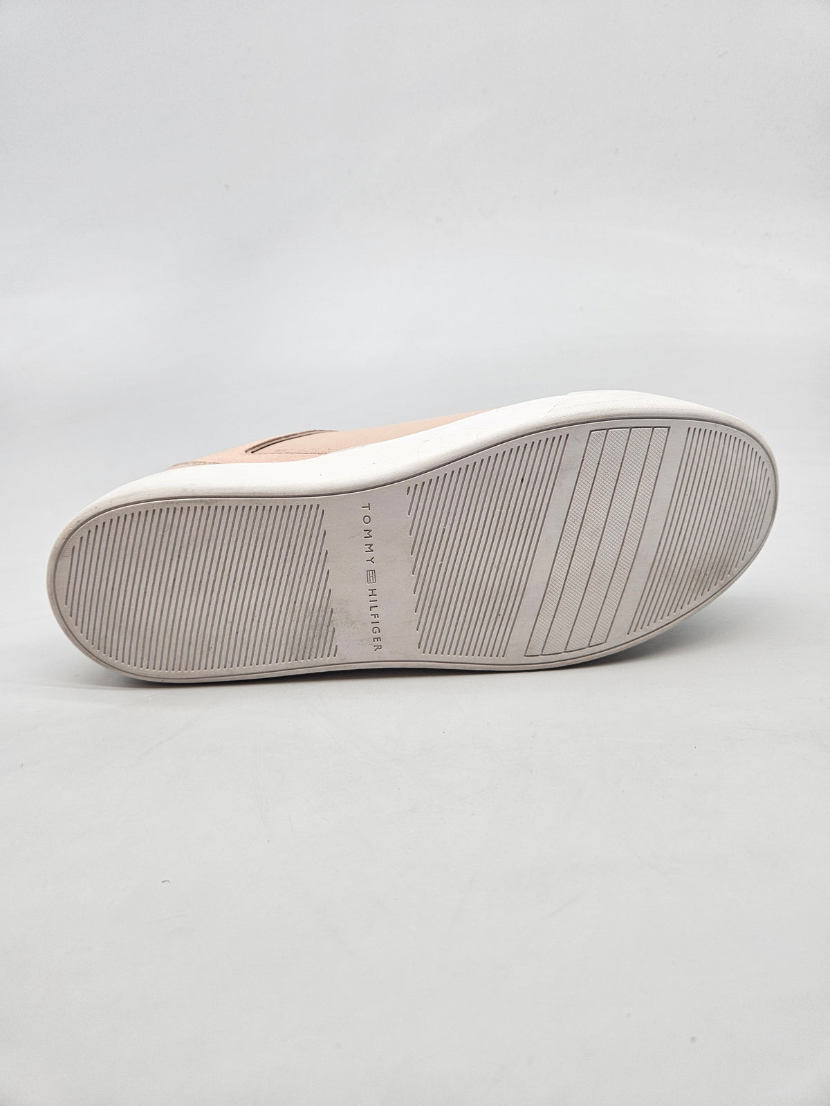 TOMMY HILFIGER NOVI ORIGINAL PATIKI BR 37