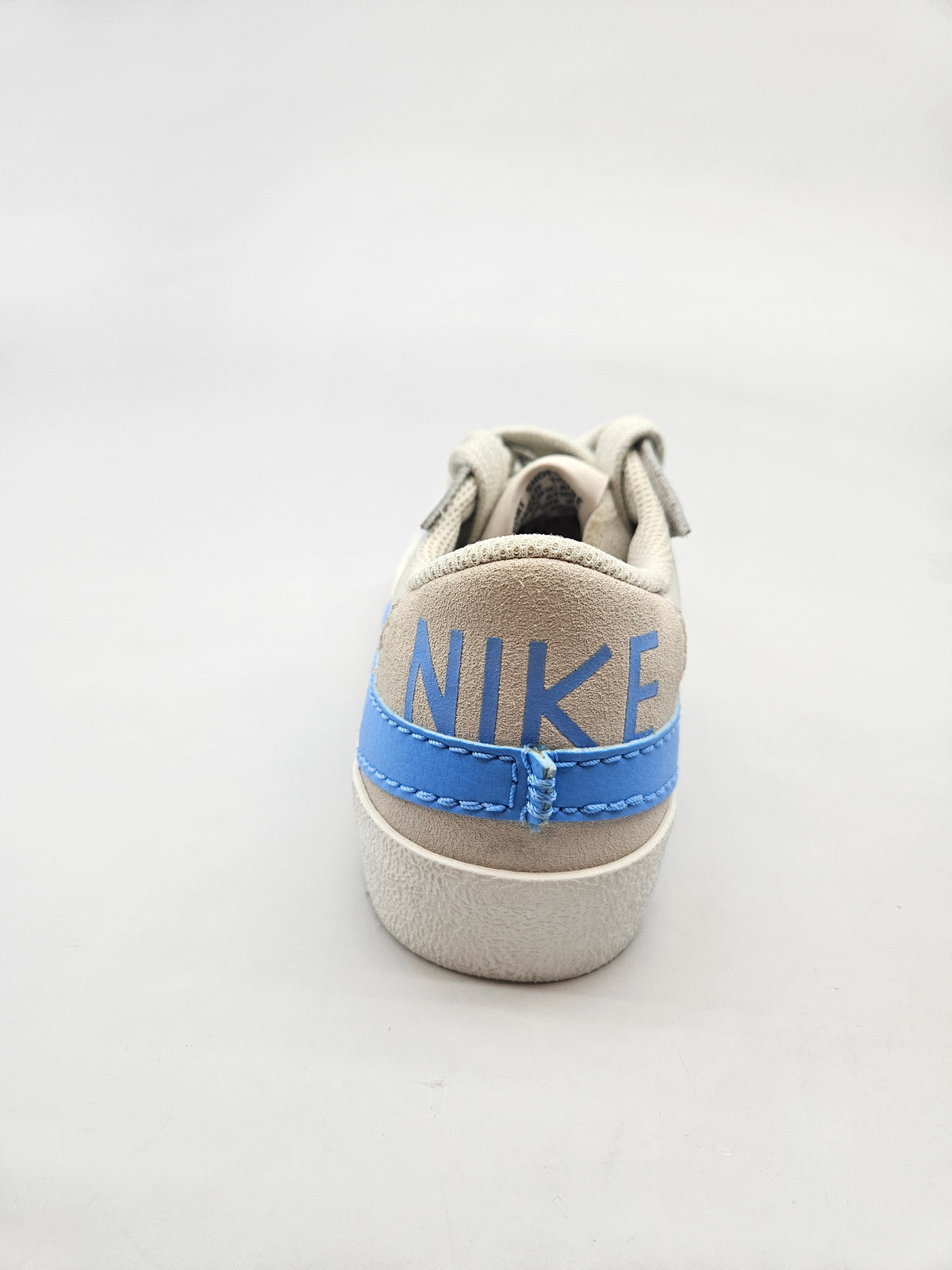 NIKE NOVI ORIGINAL PATIKI BR 38