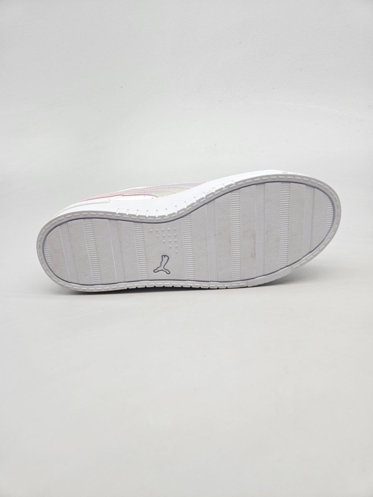 PUMA NOVI ORIGINAL PATIKI BR 38