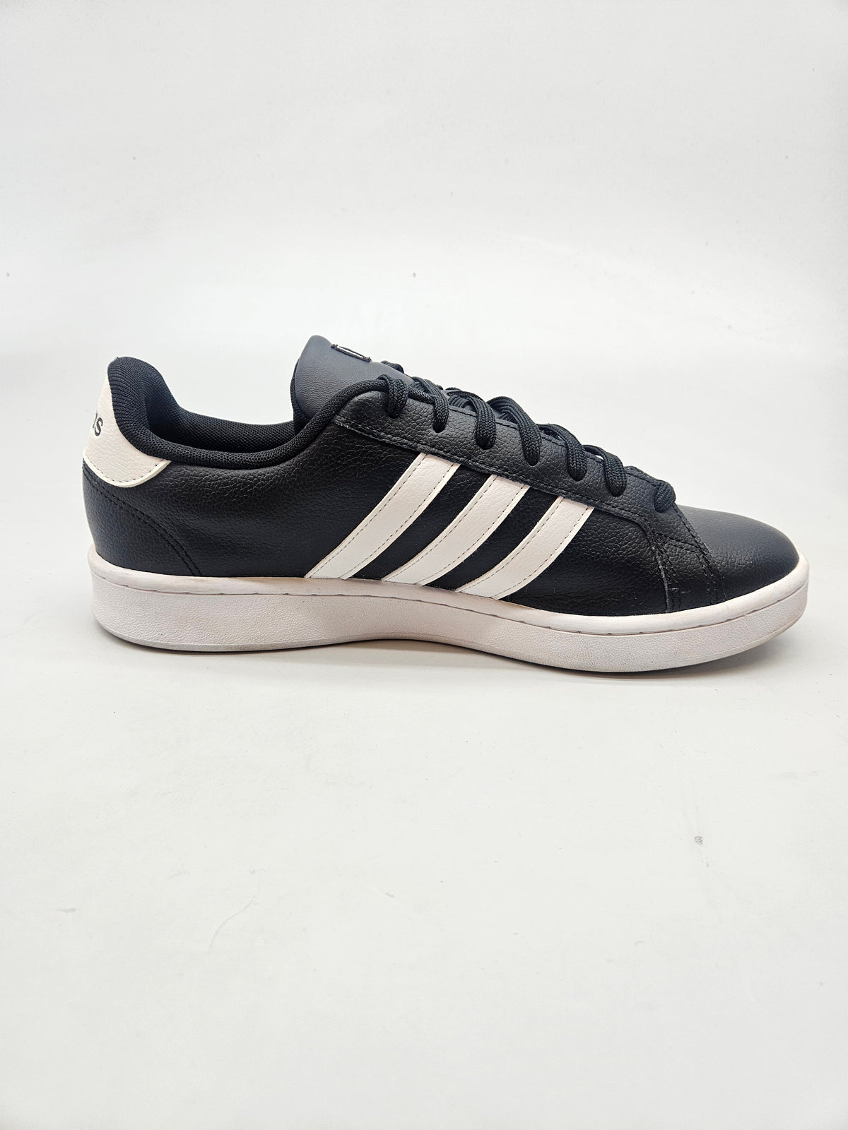 ADIDAS ORIGINAL PATIKI BR 44.5