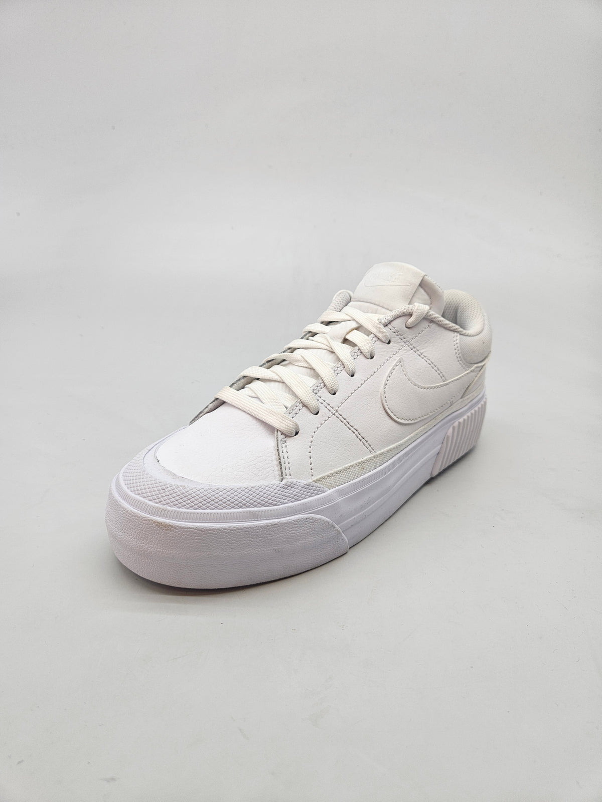 NIKE NOVI ORIGINAL PATIKI BR 37.5