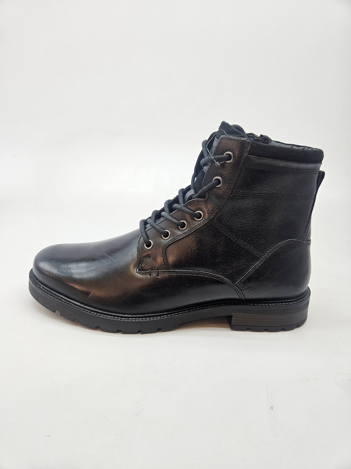 NEXT NOVI ORIGINAL CIZMI BR 45