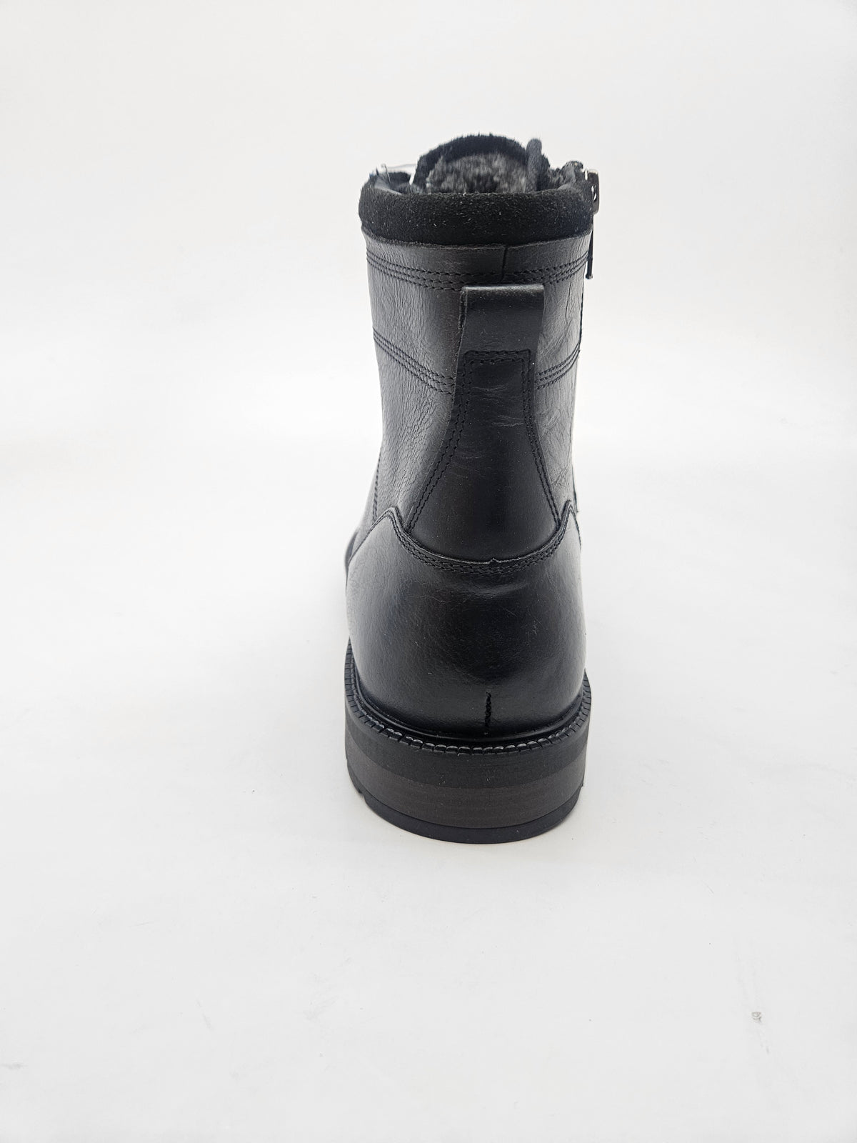 NEXT NOVI ORIGINAL CIZMI BR 45