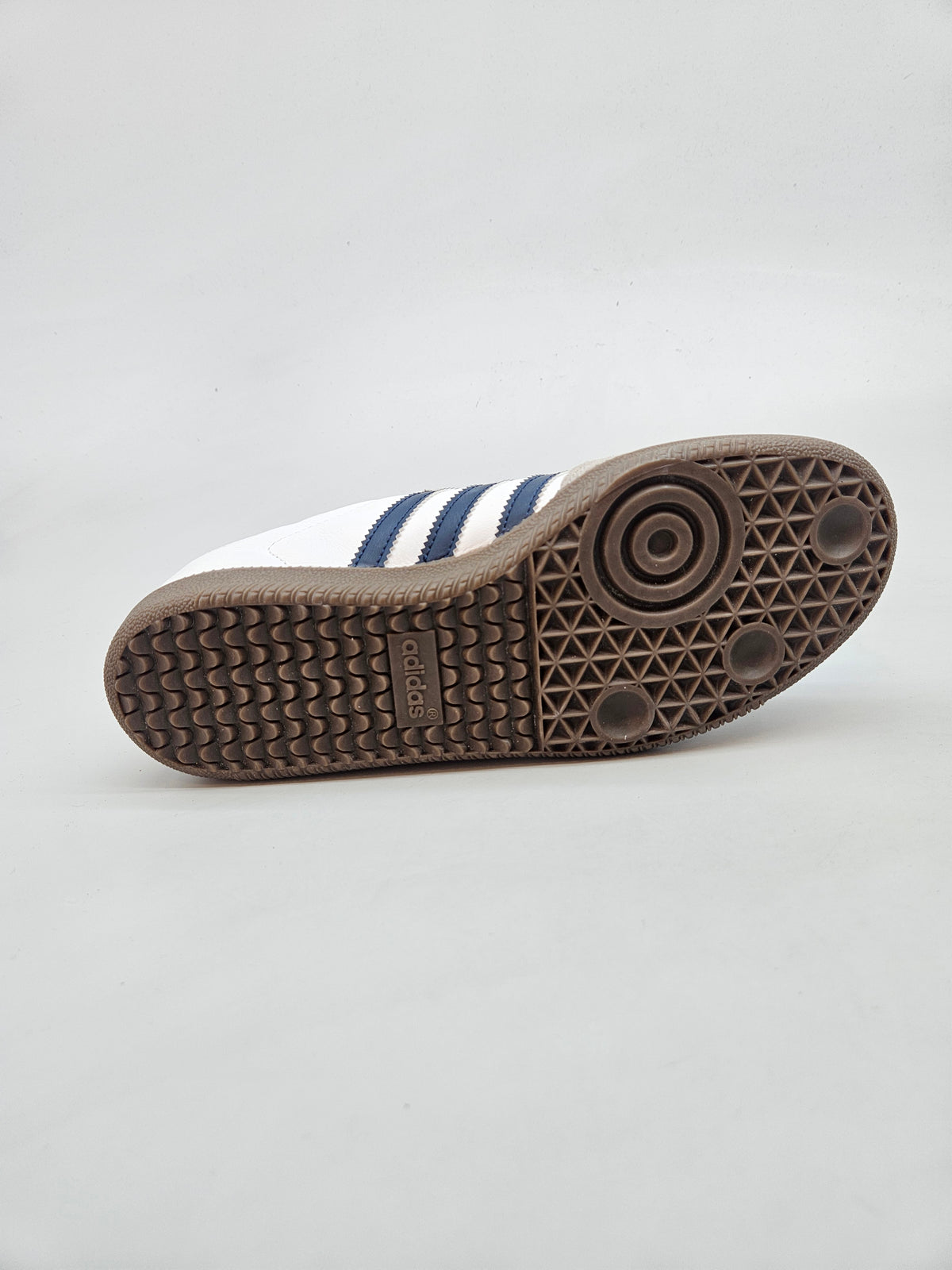 ADIDAS NOVI ORIGINAL PATIKI BR 39