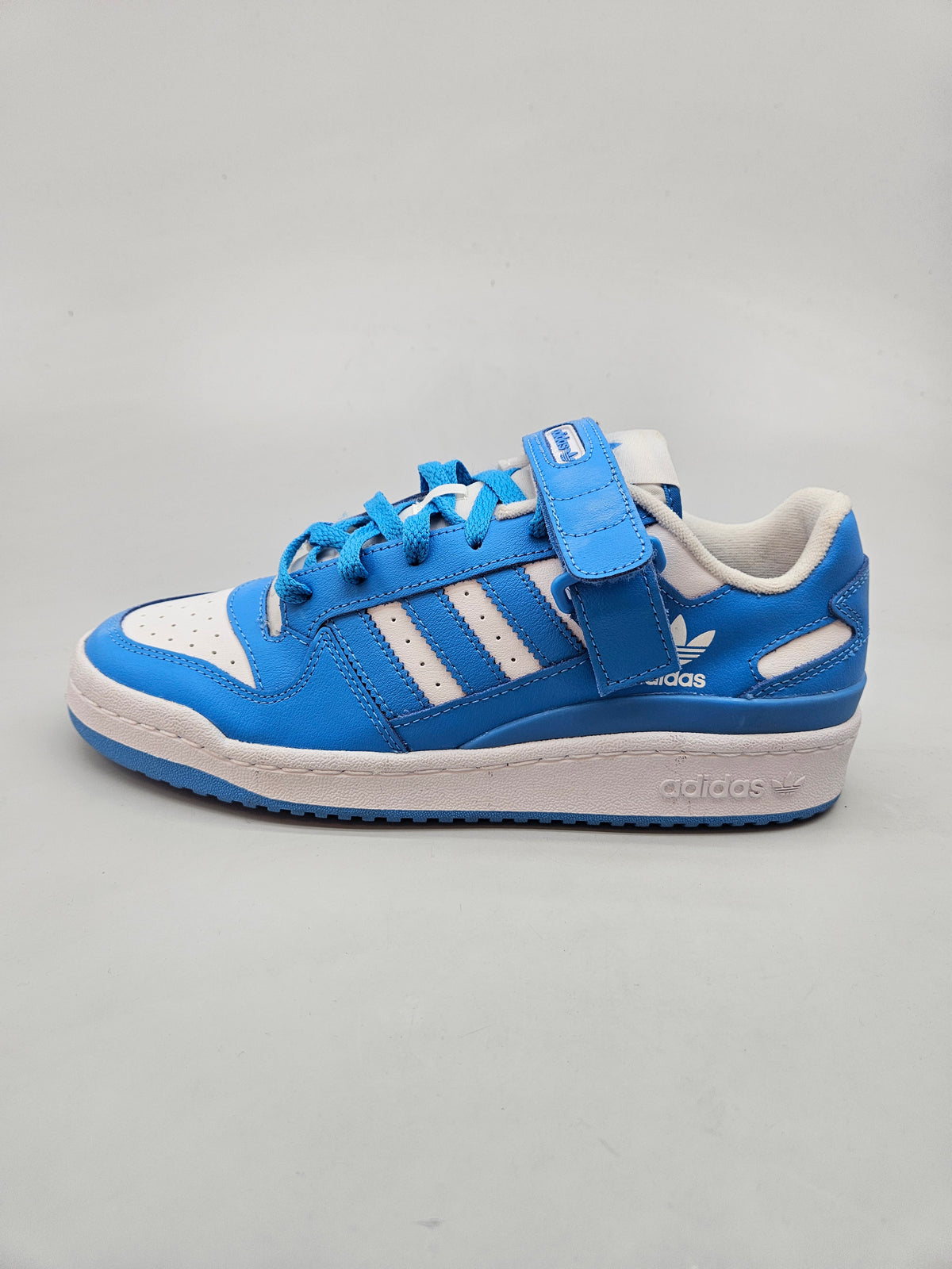ADIDAS NOVI ORIGINAL PATIKI BR 40