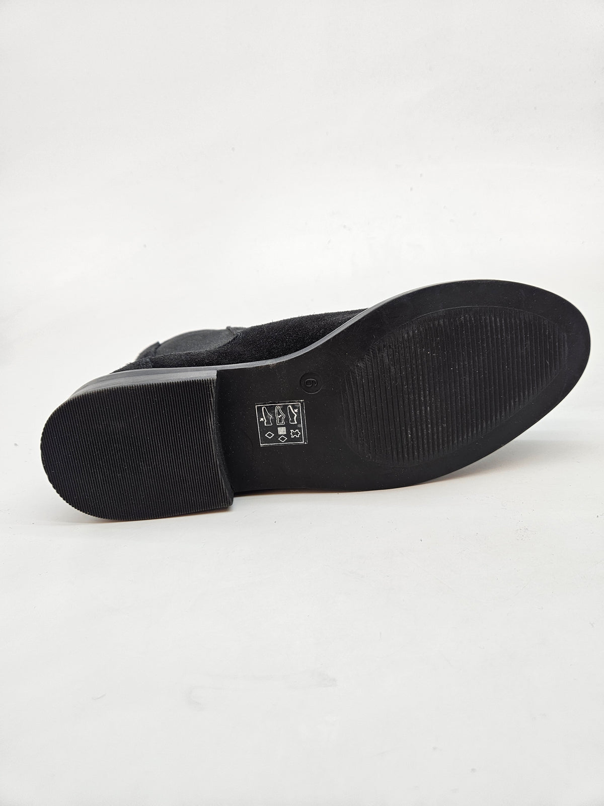 ASOS NOVI ORIGINAL CIZMI BR 39