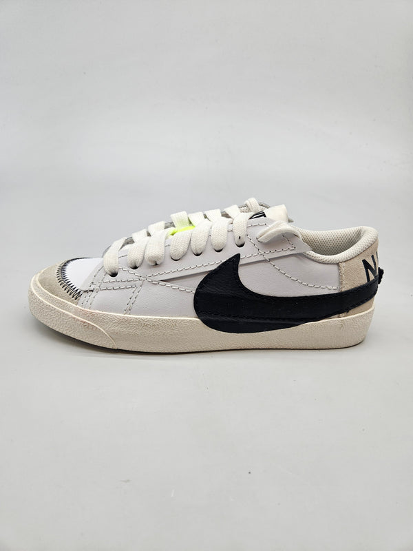 NIKE NOVI ORIGINAL PATIKI BR 40