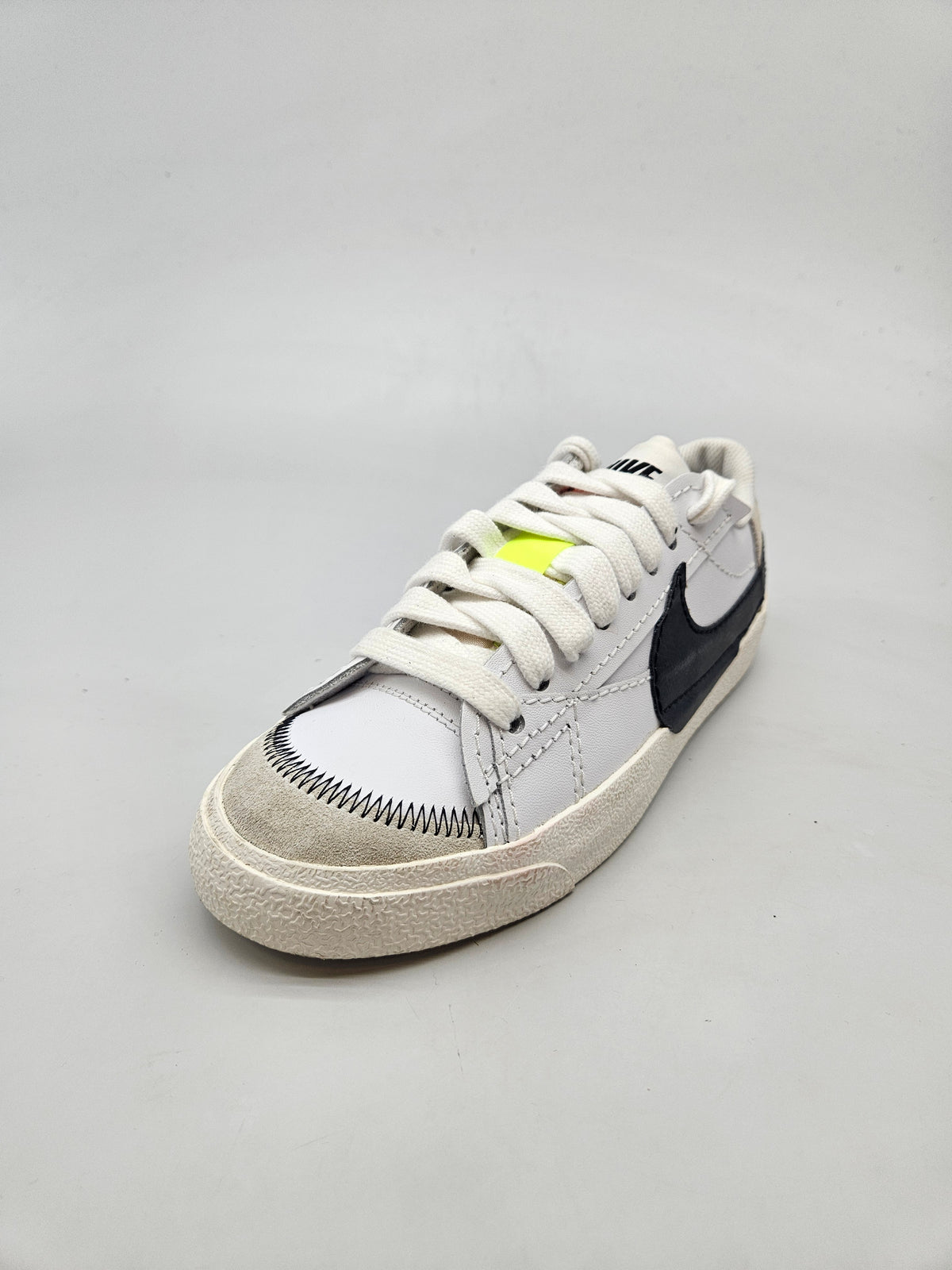 NIKE NOVI ORIGINAL PATIKI BR 40