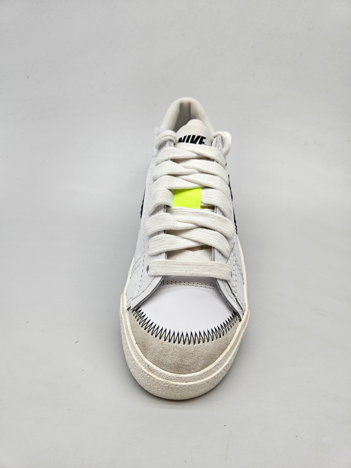 NIKE NOVI ORIGINAL PATIKI BR 40