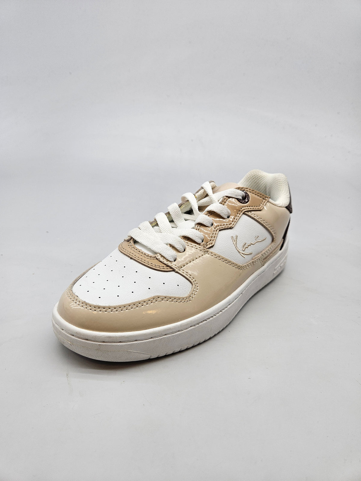 KARL KANI NOVI ORIGINAL PATIKI BR 38