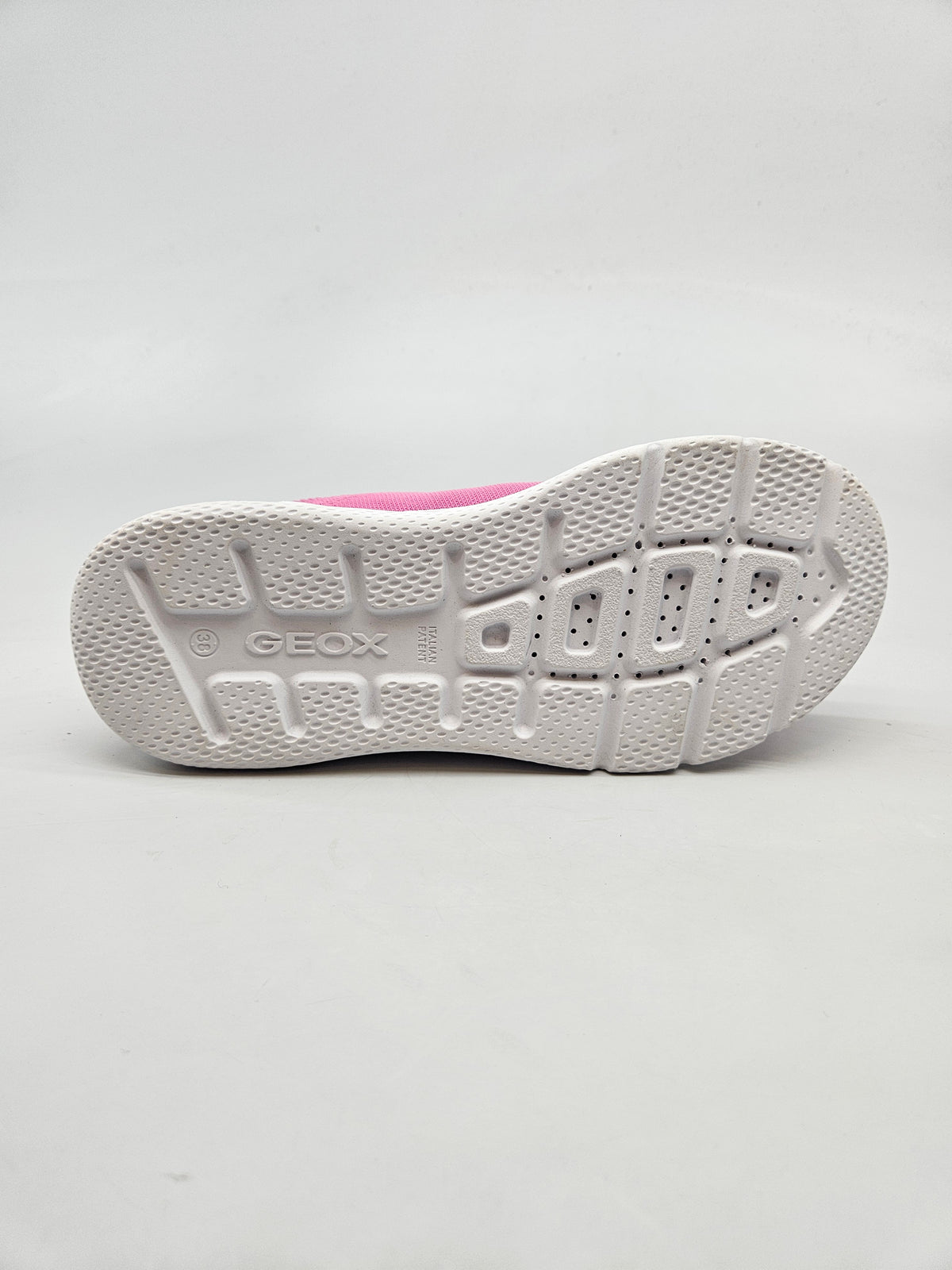GEOX NOVI ORIGINAL PATIKI BR 38