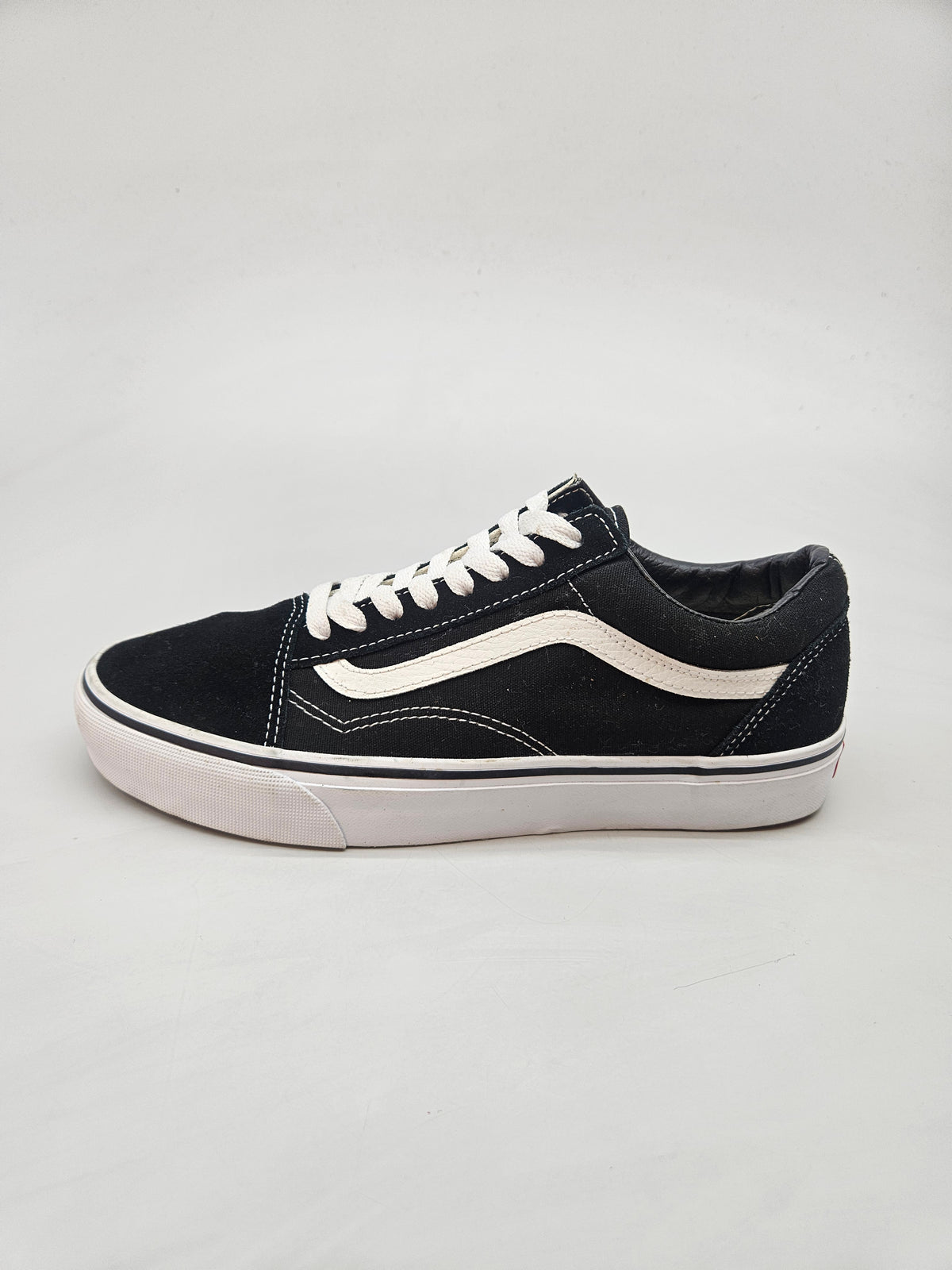 VANS NOVI ORIGINAL PATIKI BR 40.5