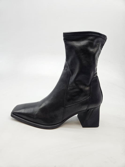 VAGABOND ORIGINAL CIZMI BR 39