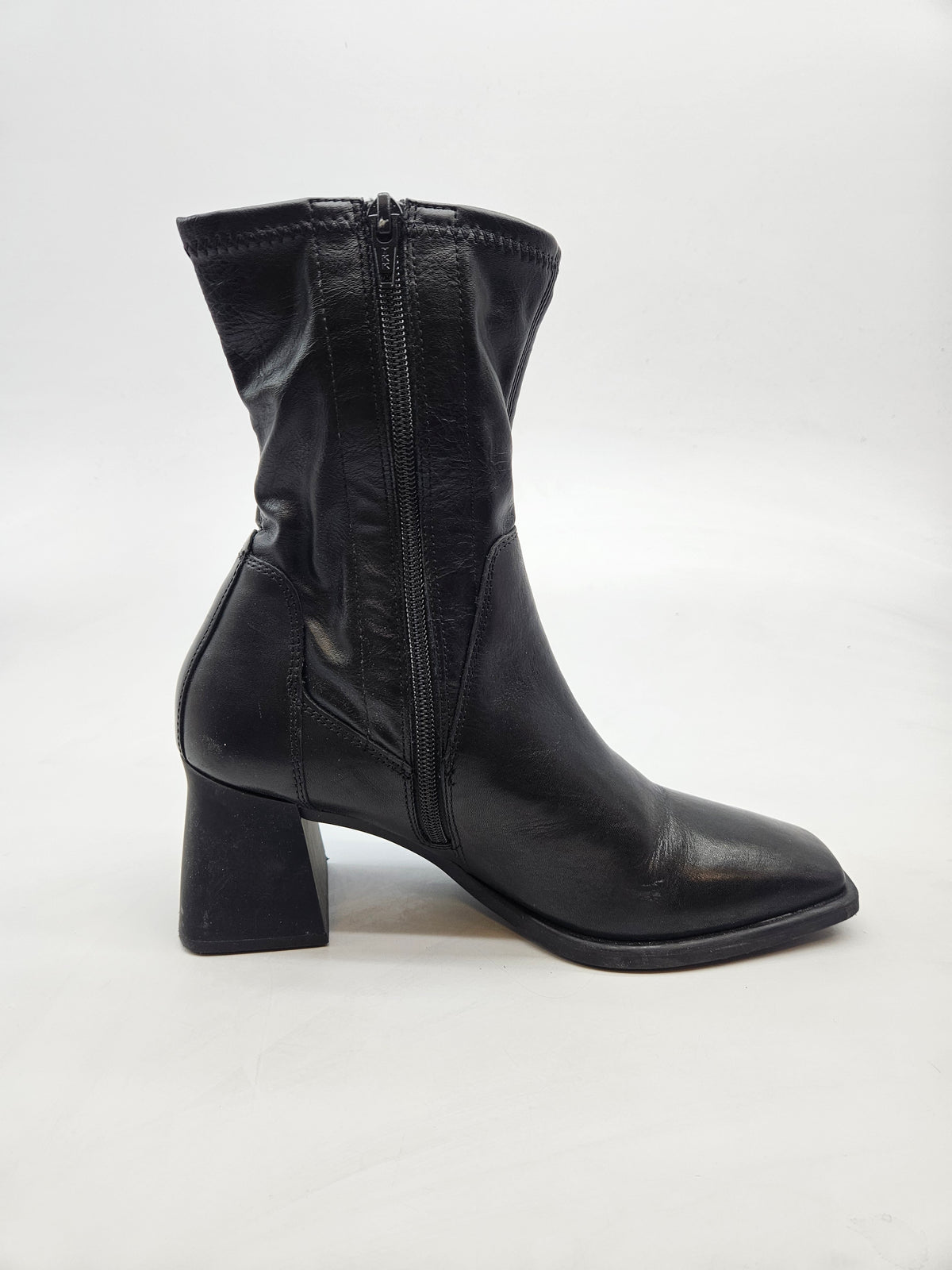 VAGABOND ORIGINAL CIZMI BR 39