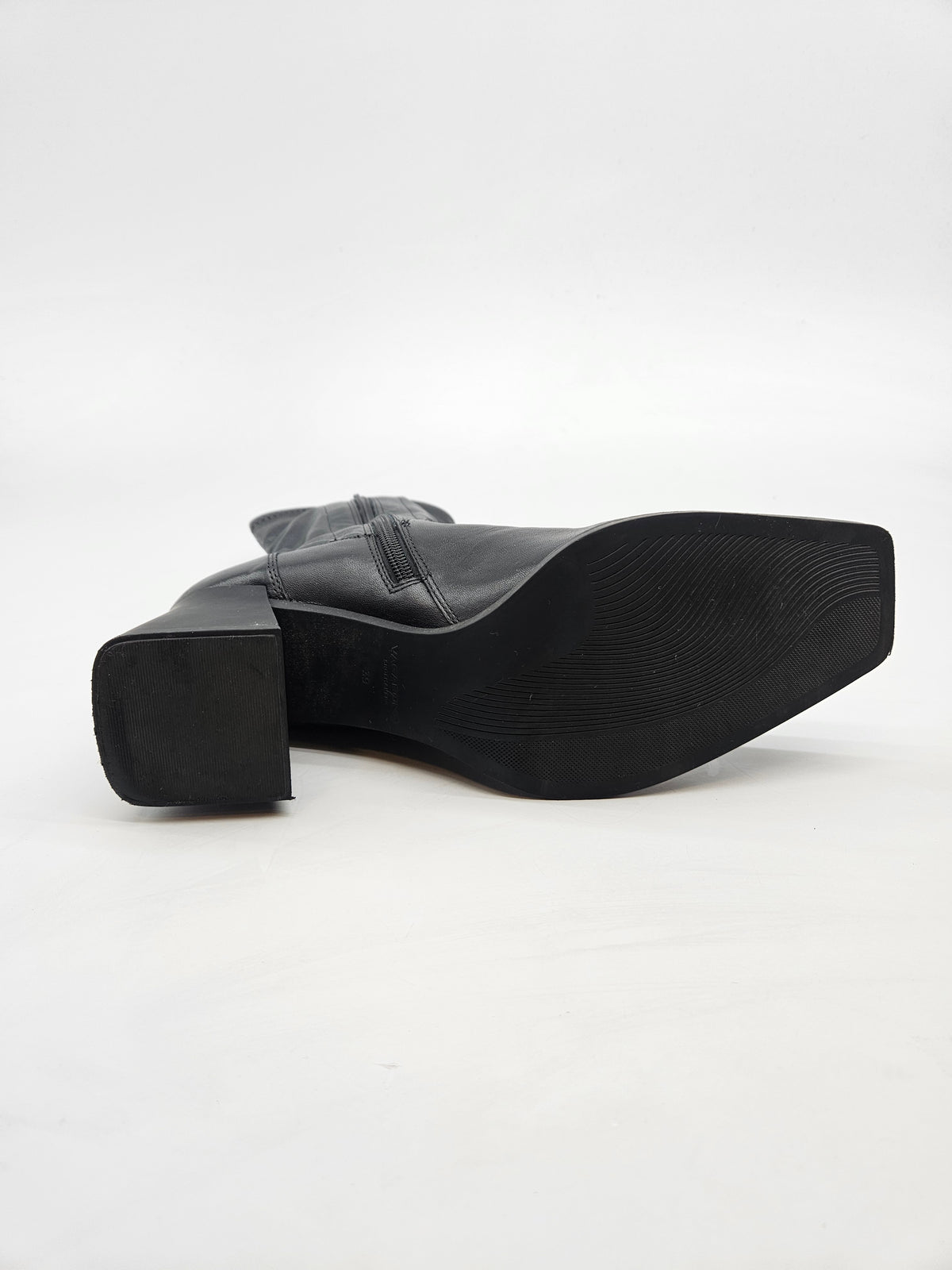 VAGABOND ORIGINAL CIZMI BR 39