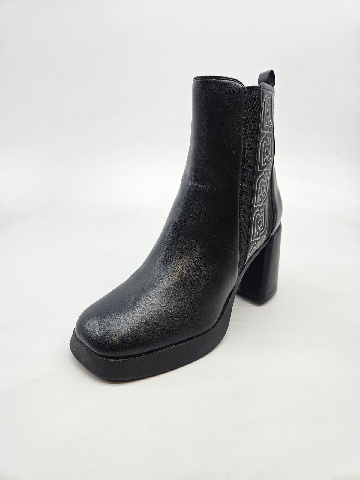 LIU JO ORIGINAL CIZMI BR 40