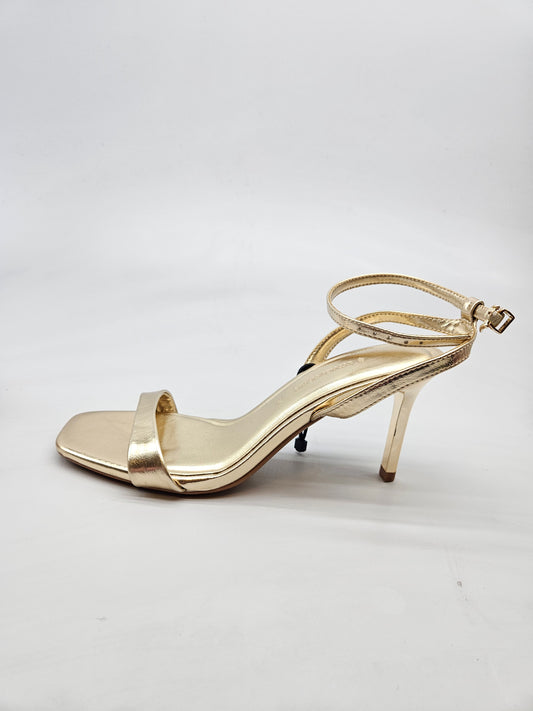 STRADIVARIUS ORIGINAL STIKLI BR 39