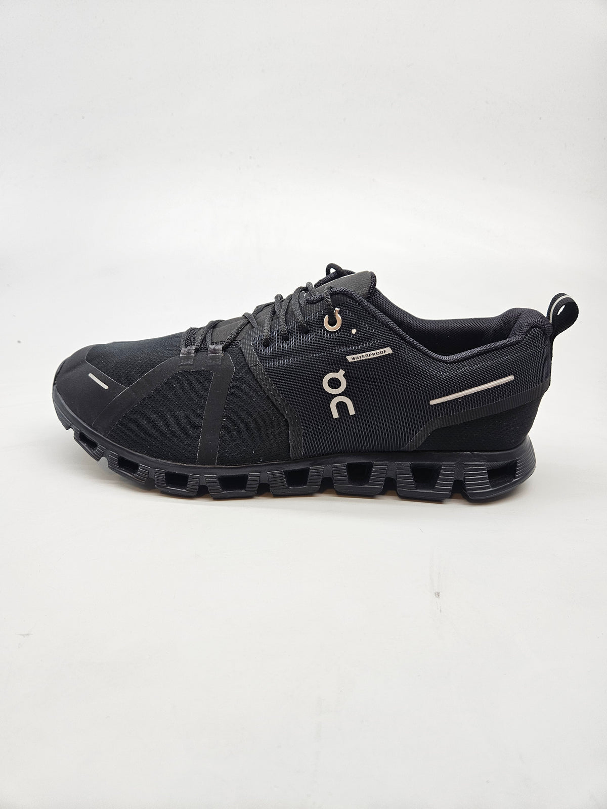 ON RUNNING ORIGINAL VODOOTPORNI PATIKI BR 42.5