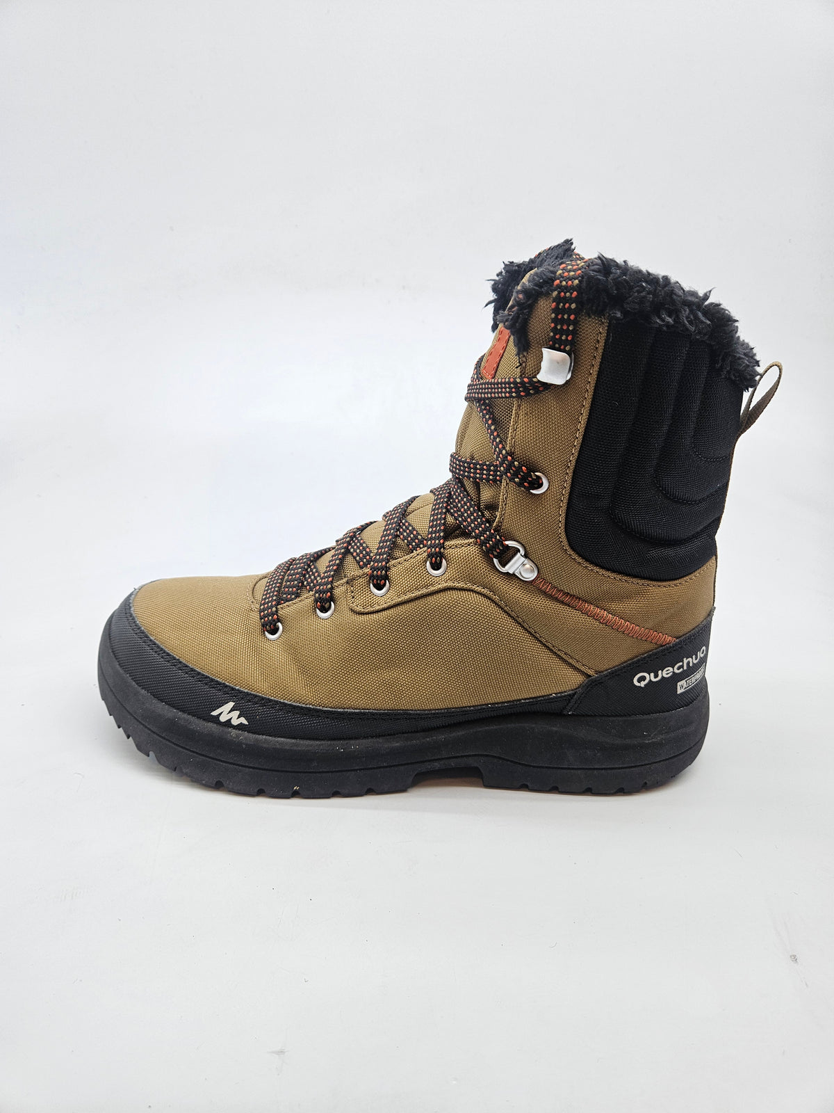 QUECHUA ORIGINAL VODOOTPORNI CIZMI BR 39