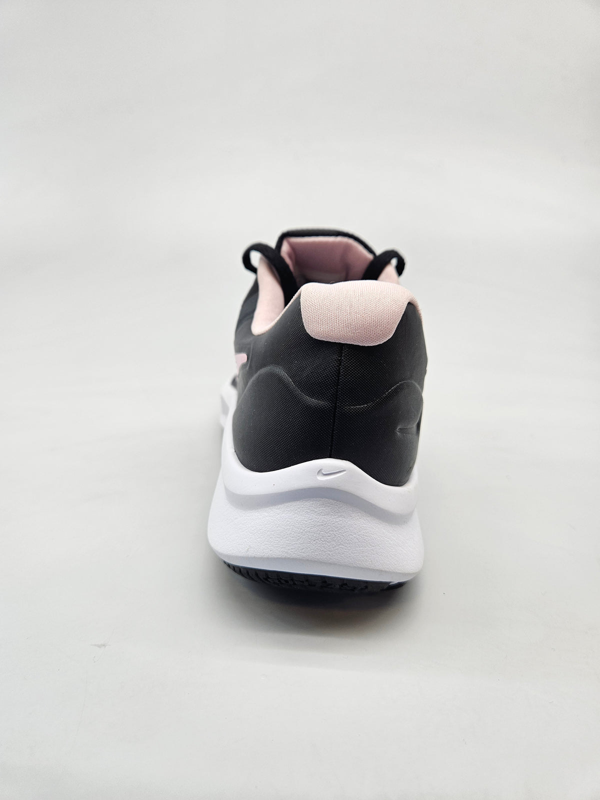 NIKE NOVI ORIGINAL PATIKI BR 35.5