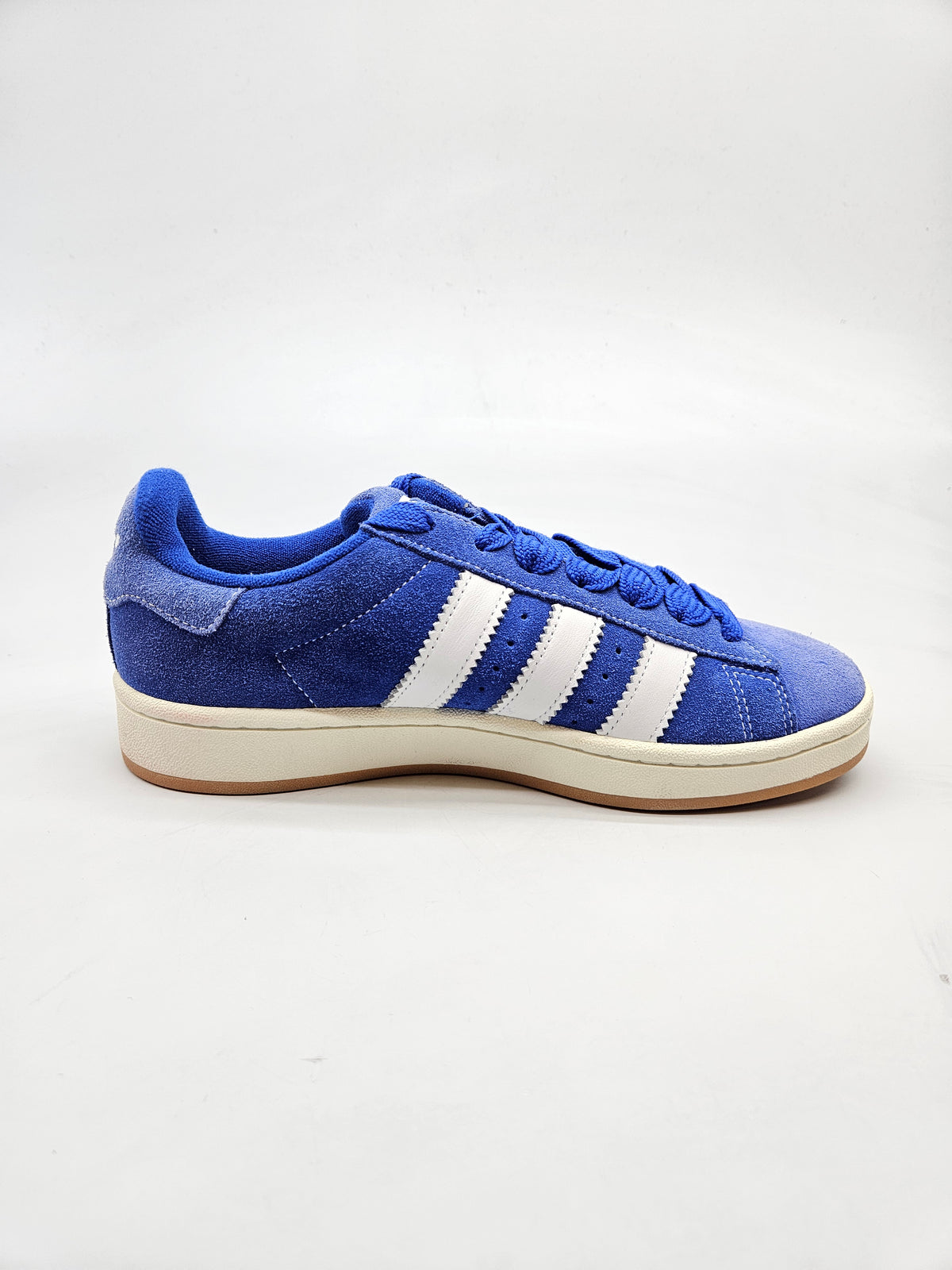 ADIDAS NOVI ORIGINAL PATIKI BR 41