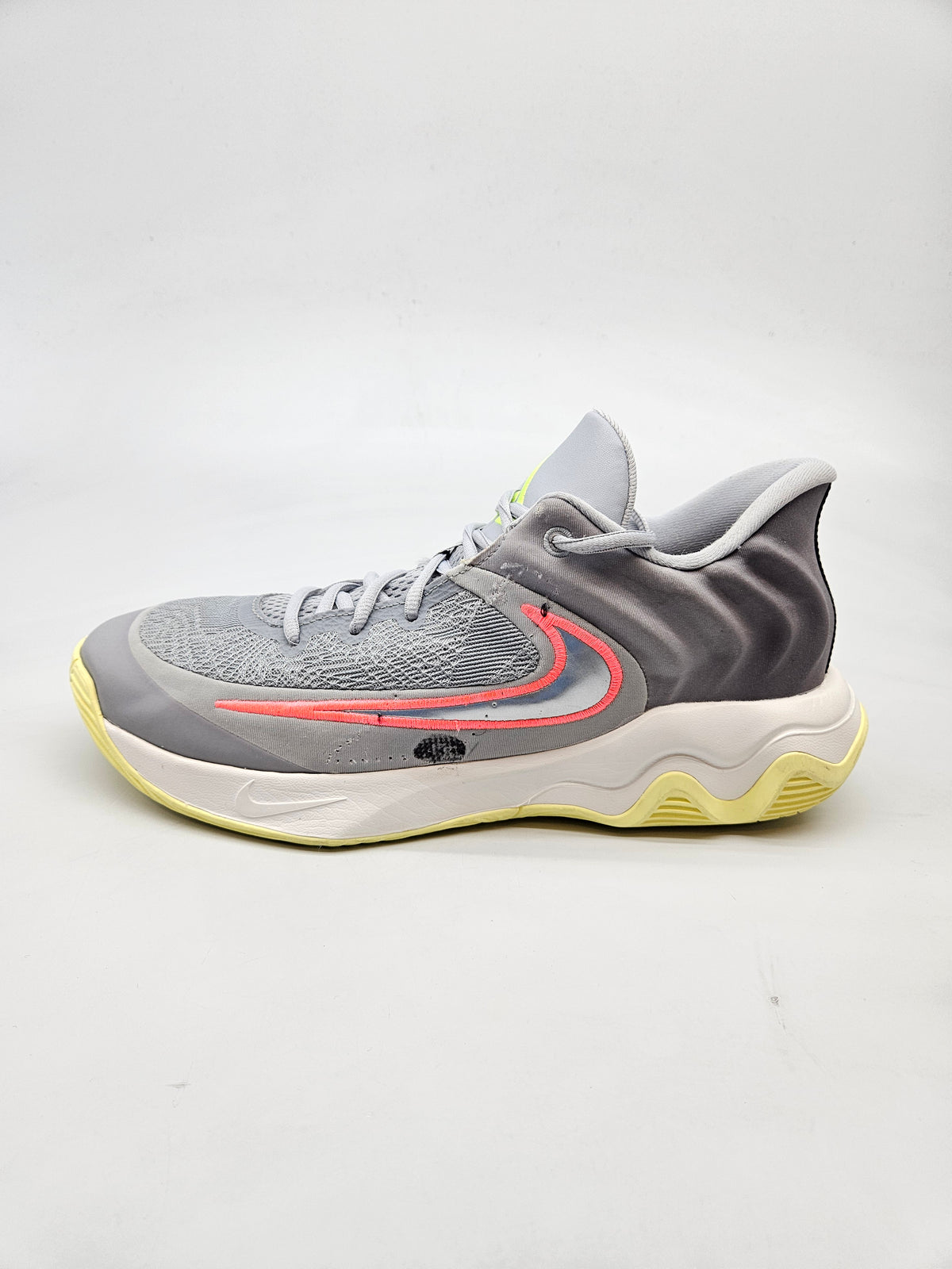 NIKE NOVI ORIGINAL PATIKI BR 45