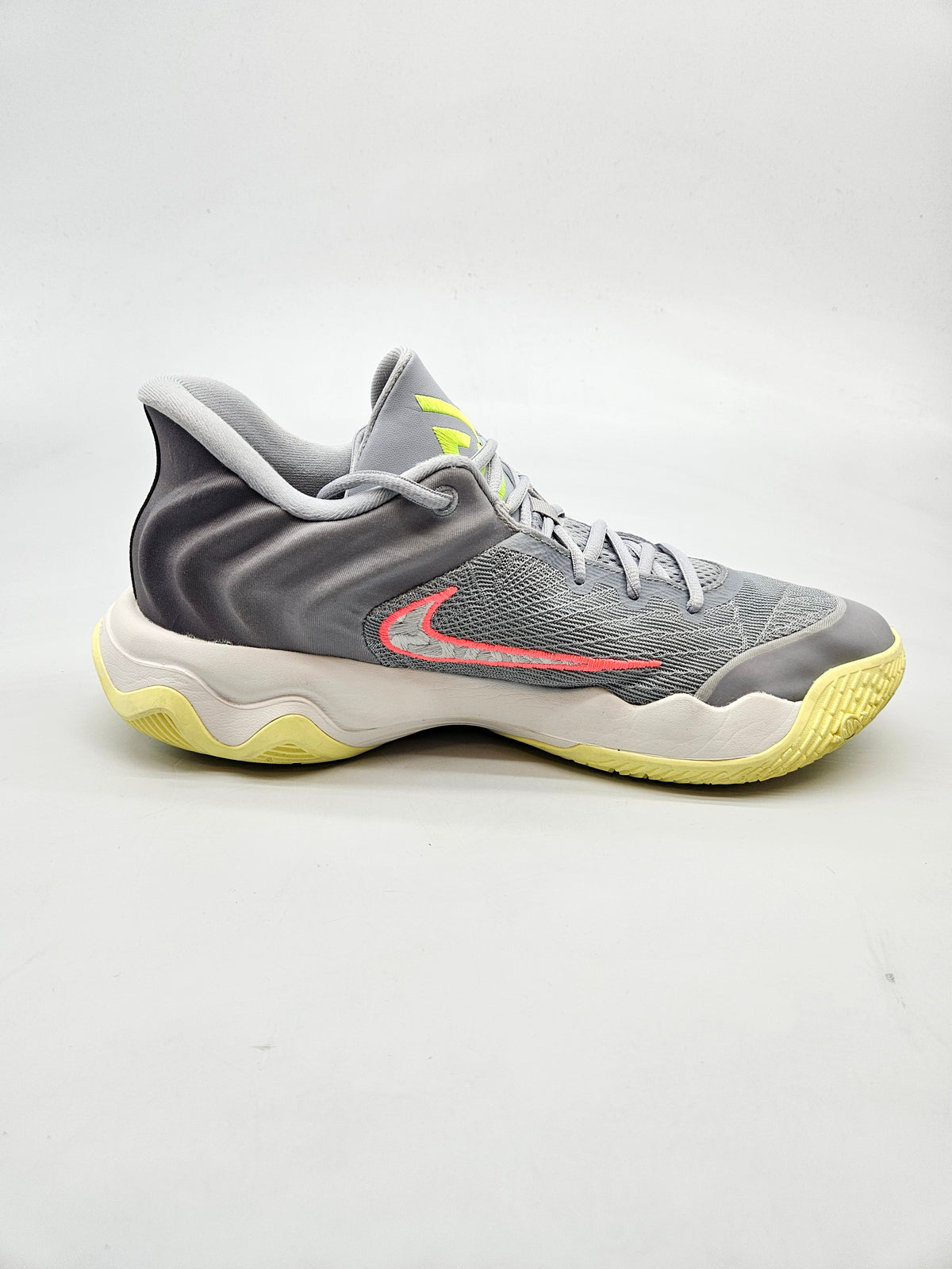 NIKE NOVI ORIGINAL PATIKI BR 45