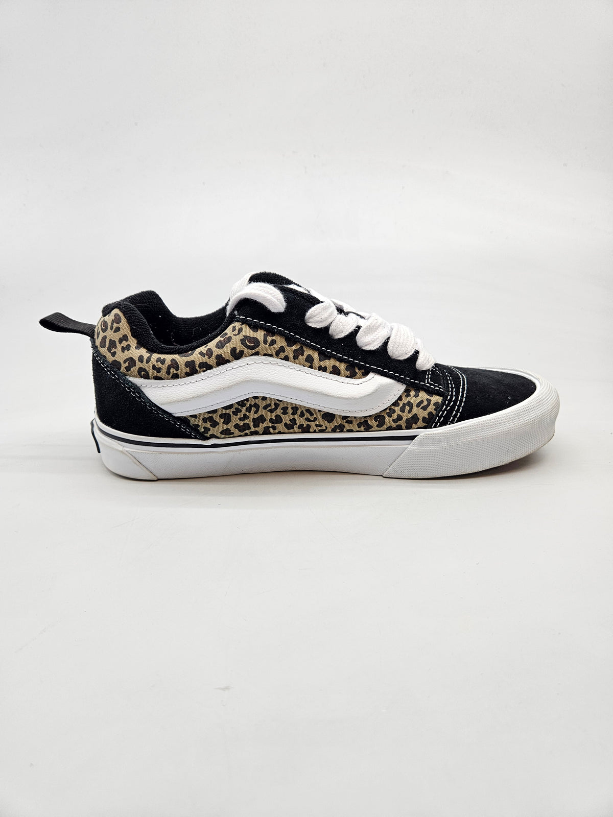 VANS NOVI ORIGINAL PATIKI BR 38