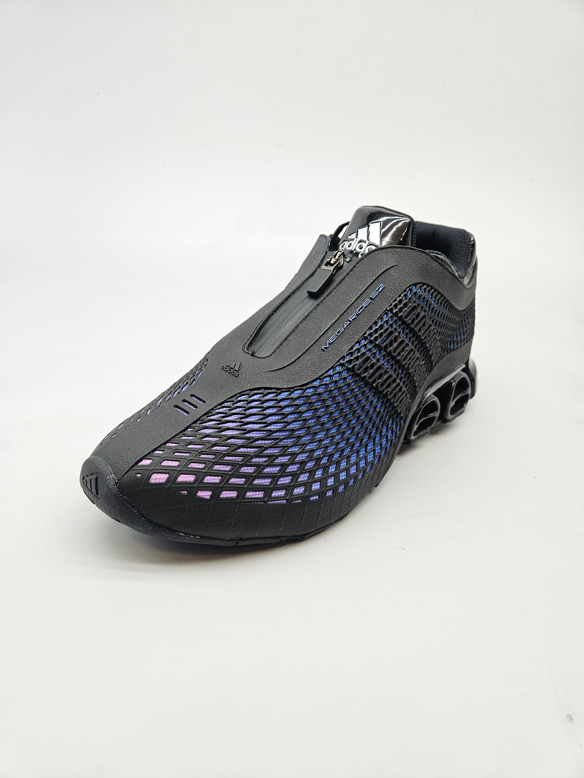 ADIDAS NOVI ORIGINAL PATIKI BR 43