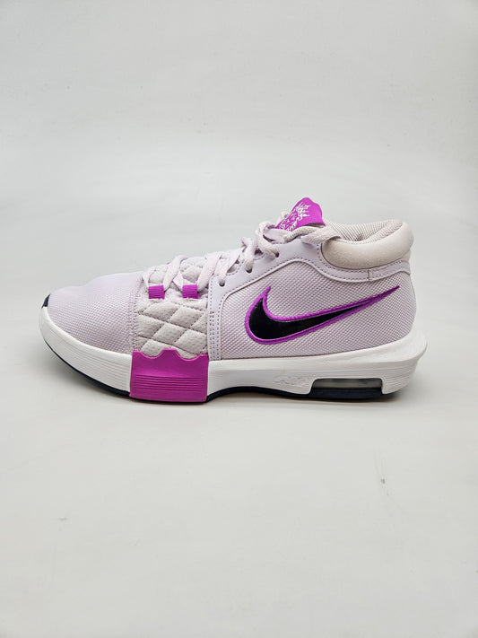 NIKE NOVI ORIGINAL PATIKI BR 41