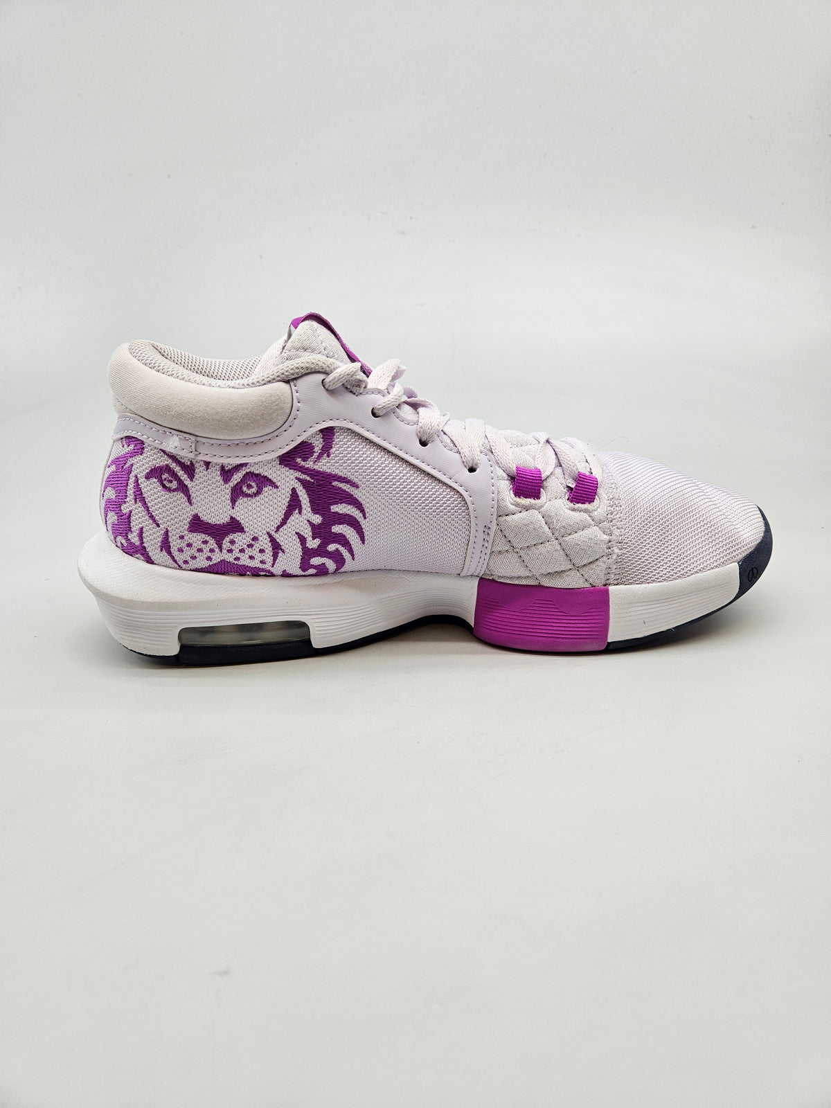 NIKE NOVI ORIGINAL PATIKI BR 41