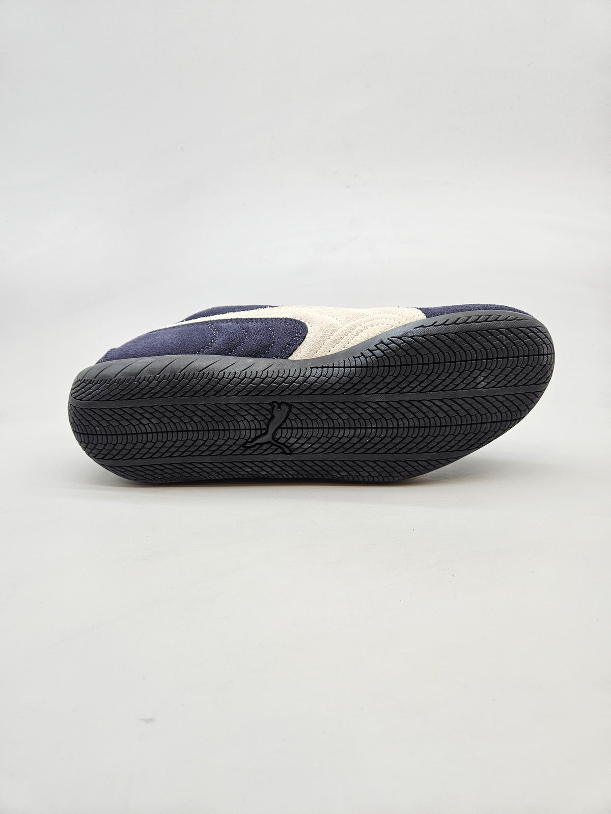 PUMA NOVI ORIGINAL PATIKI BR 37
