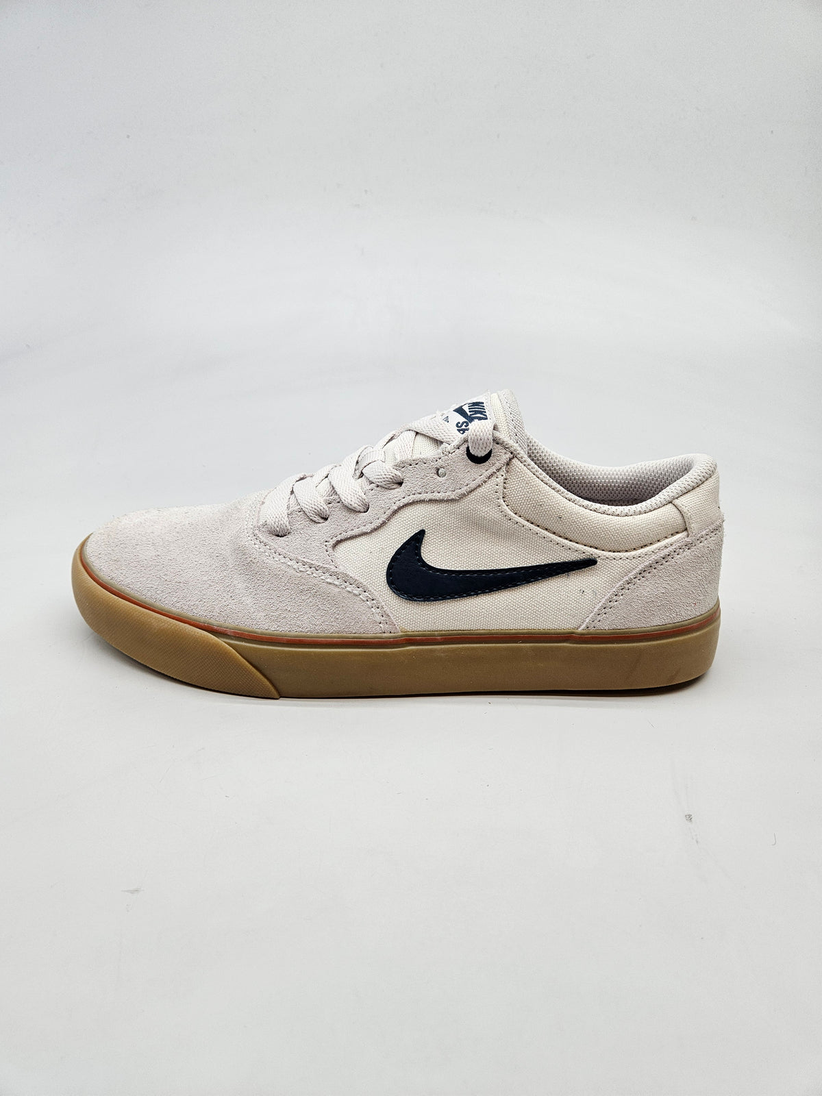 NIKE NOVI ORIGINAL PATIKI BR 40