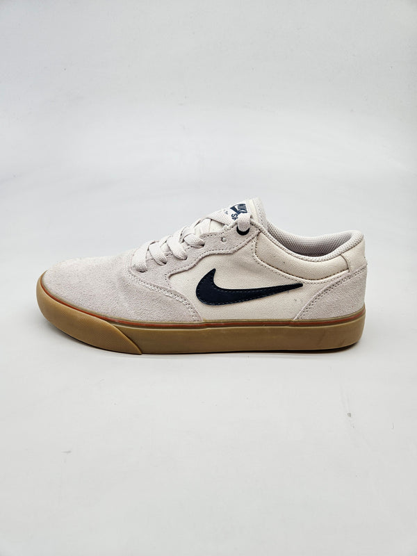 NIKE NOVI ORIGINAL PATIKI BR 40