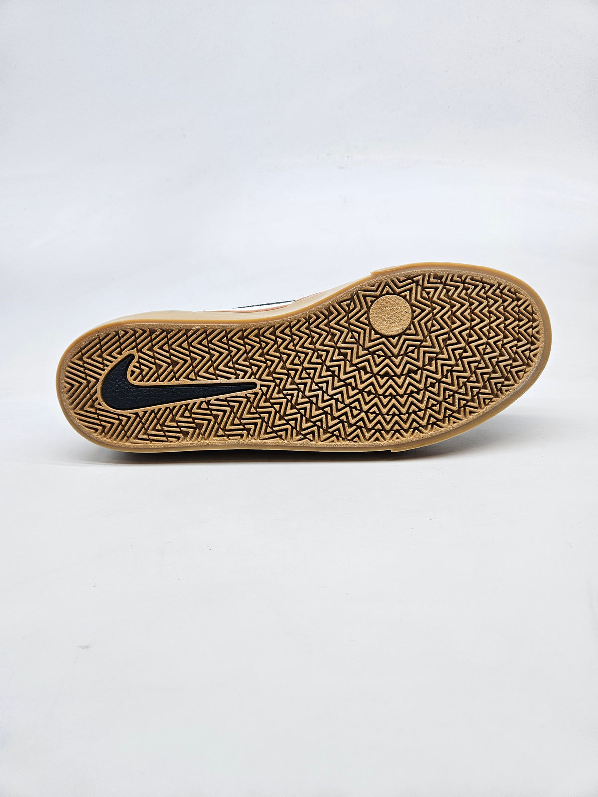 NIKE NOVI ORIGINAL PATIKI BR 40