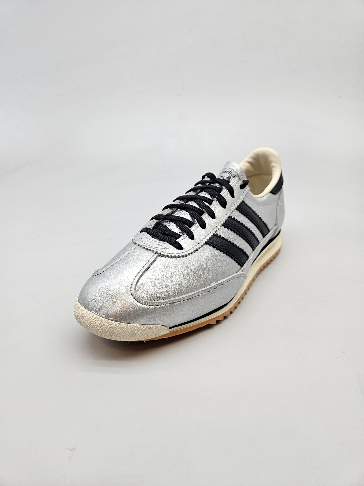 ADIDAS NOVI ORIGINAL PATIKI BR 40