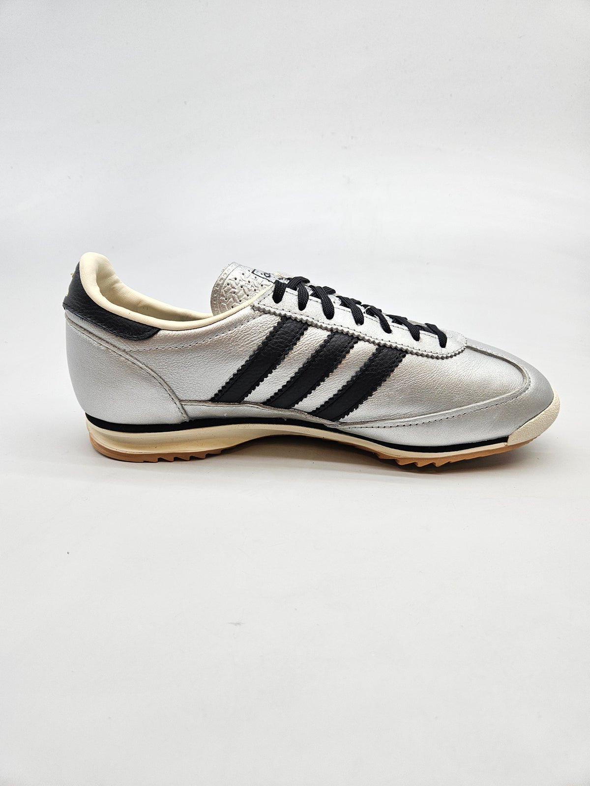 ADIDAS NOVI ORIGINAL PATIKI BR 40