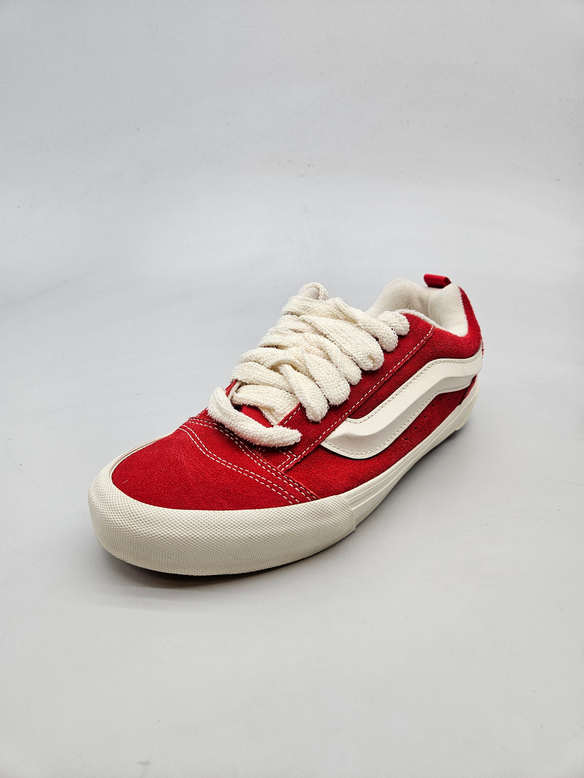 VANS NOVI ORIGINAL PATIKI BR 42