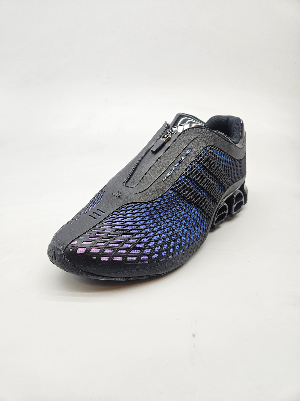 ADIDAS NOVI ORIGINAL PATIKI BR 44