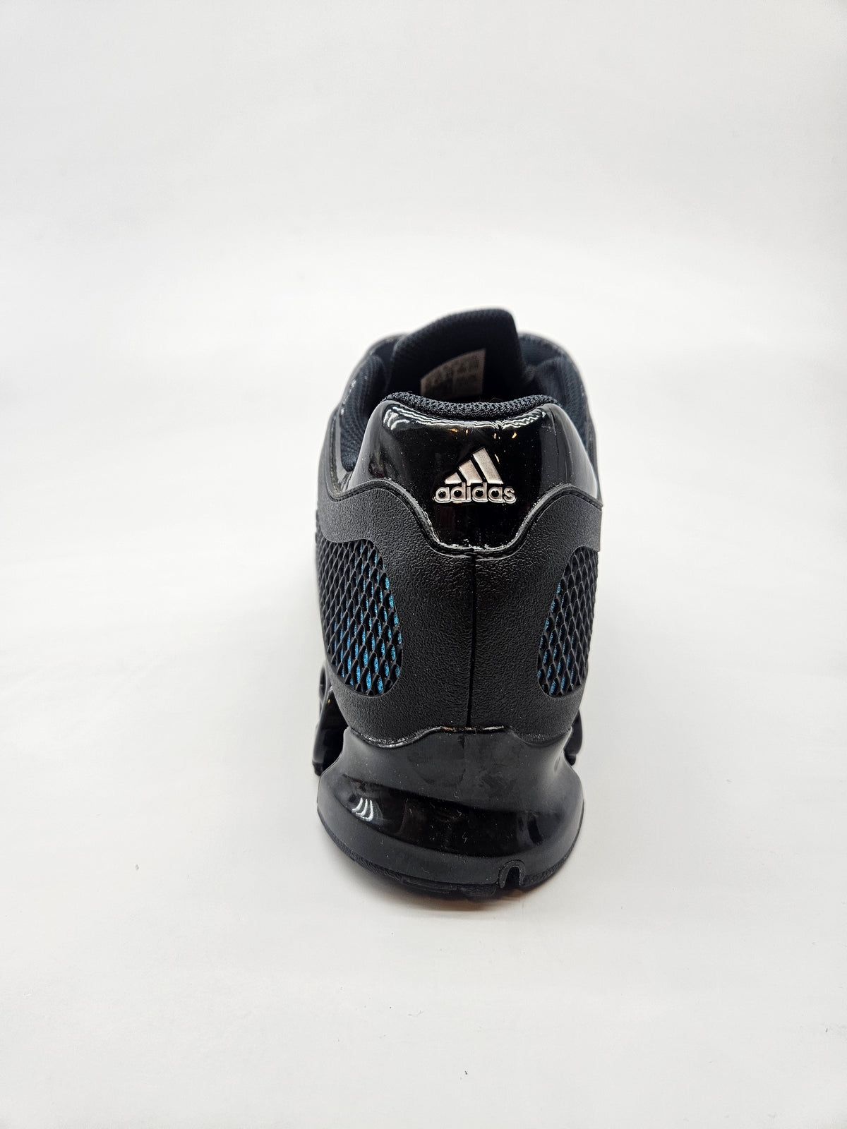 ADIDAS NOVI ORIGINAL PATIKI BR 44