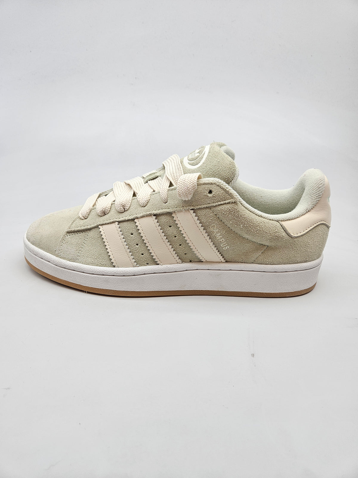 ADIDAS NOVI ORIGINAL PATIKI BR 43