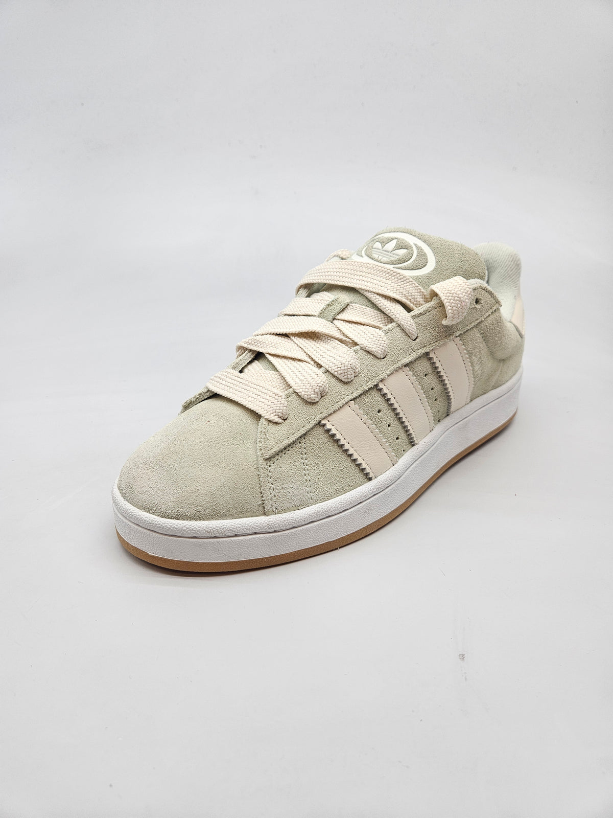 ADIDAS NOVI ORIGINAL PATIKI BR 43