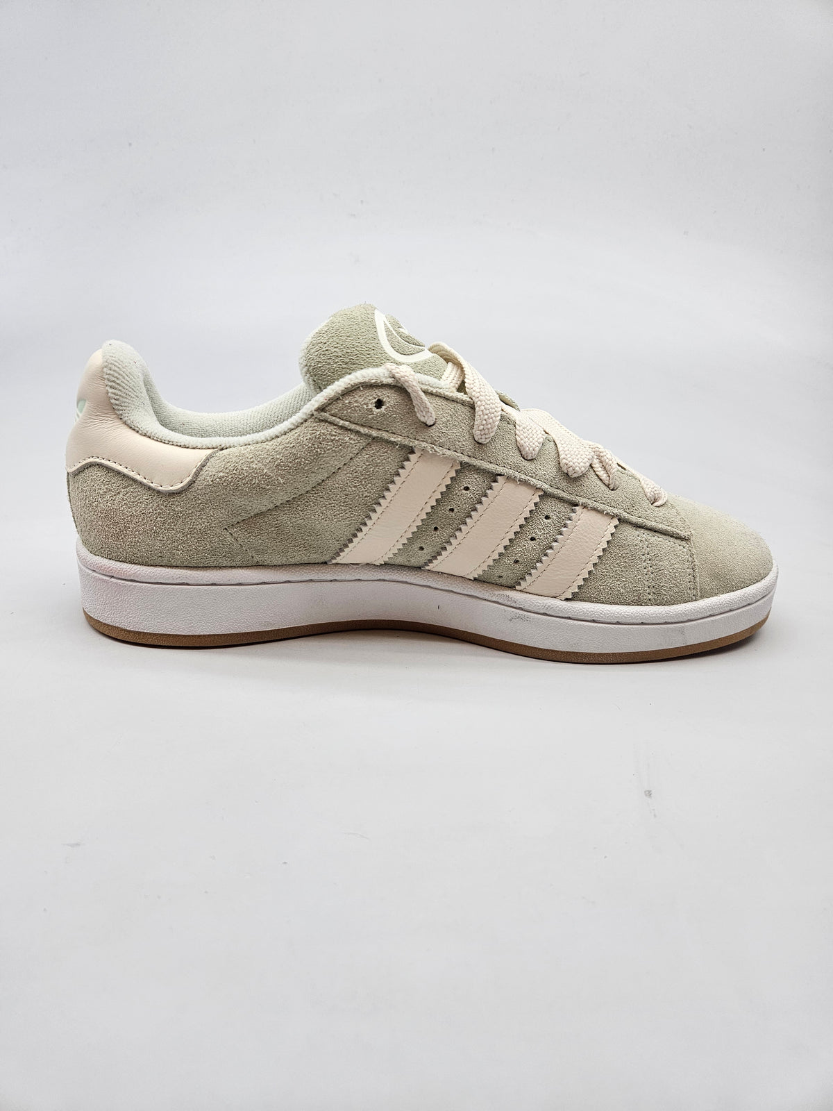ADIDAS NOVI ORIGINAL PATIKI BR 43