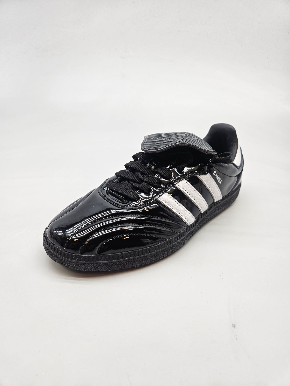 ADIDAS NOVI ORIGINAL PATIKI BR 38.5