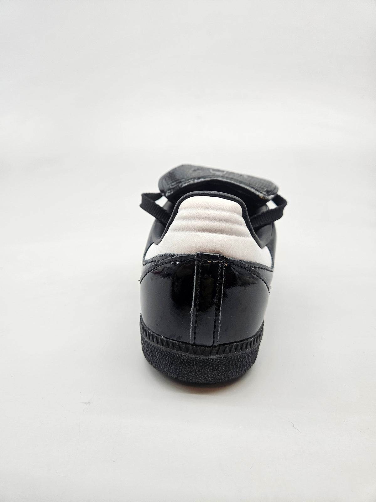 ADIDAS NOVI ORIGINAL PATIKI BR 38.5