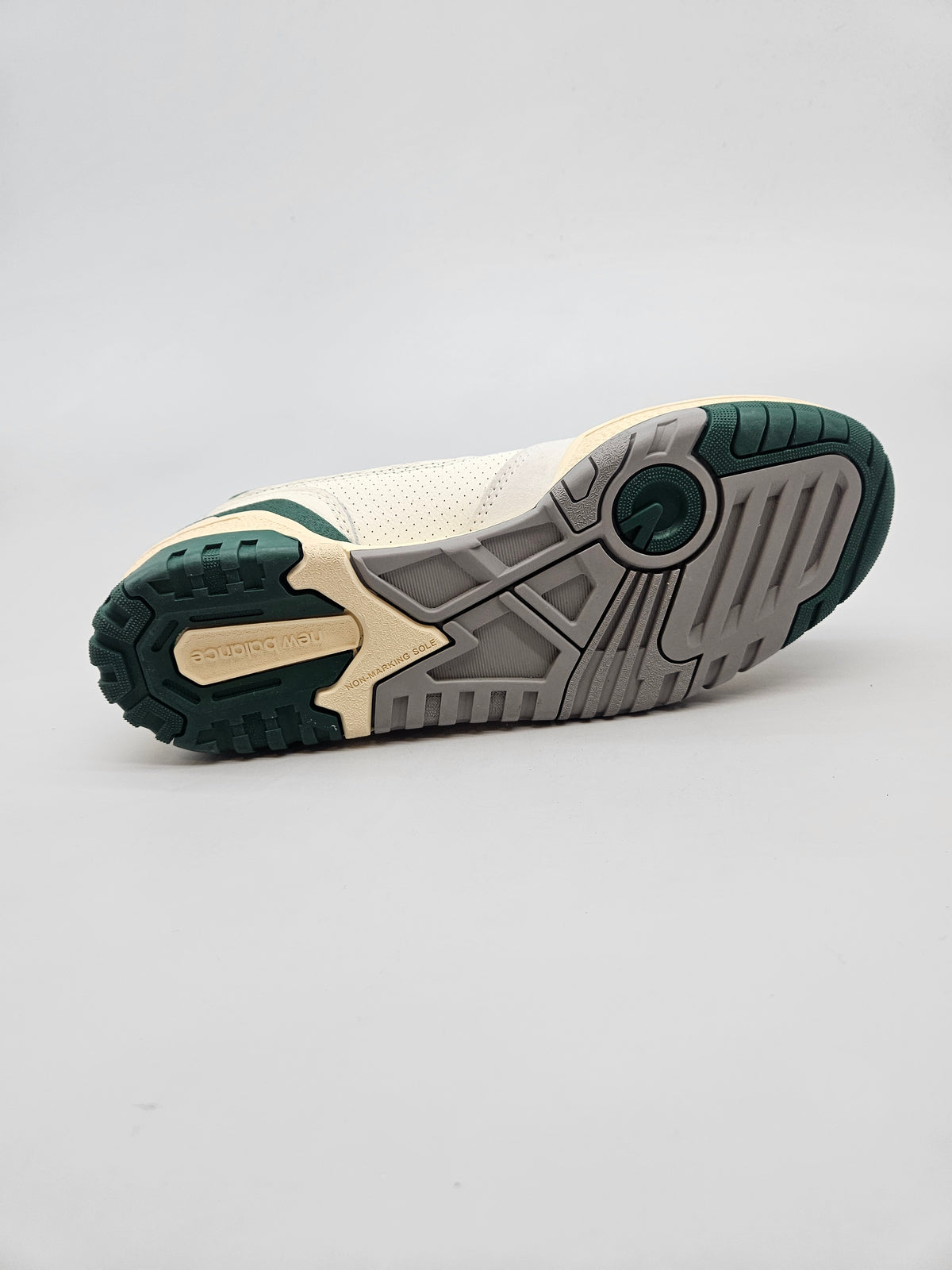NEW BALANCE NOVI ORIGINAL PATIKI BR 40