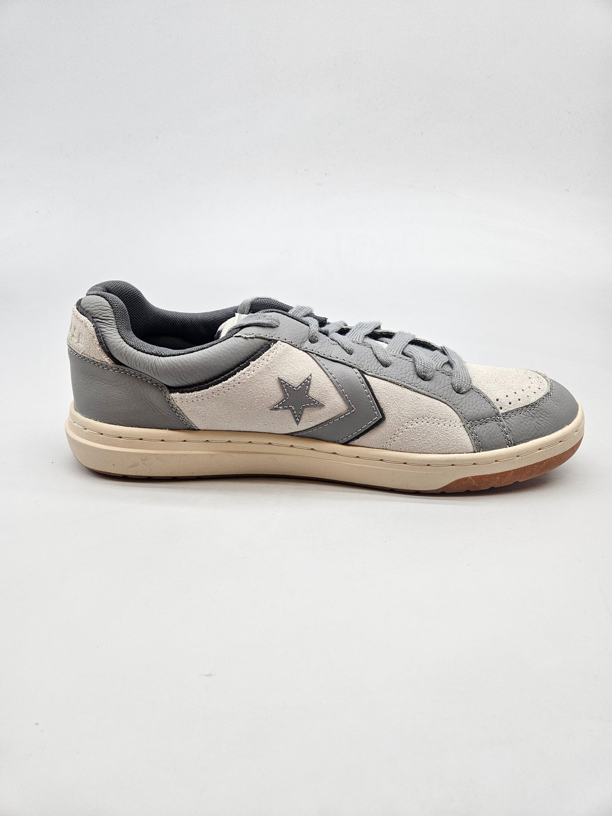 CONVERSE NOVI ORIGINAL PATIKI BR 45