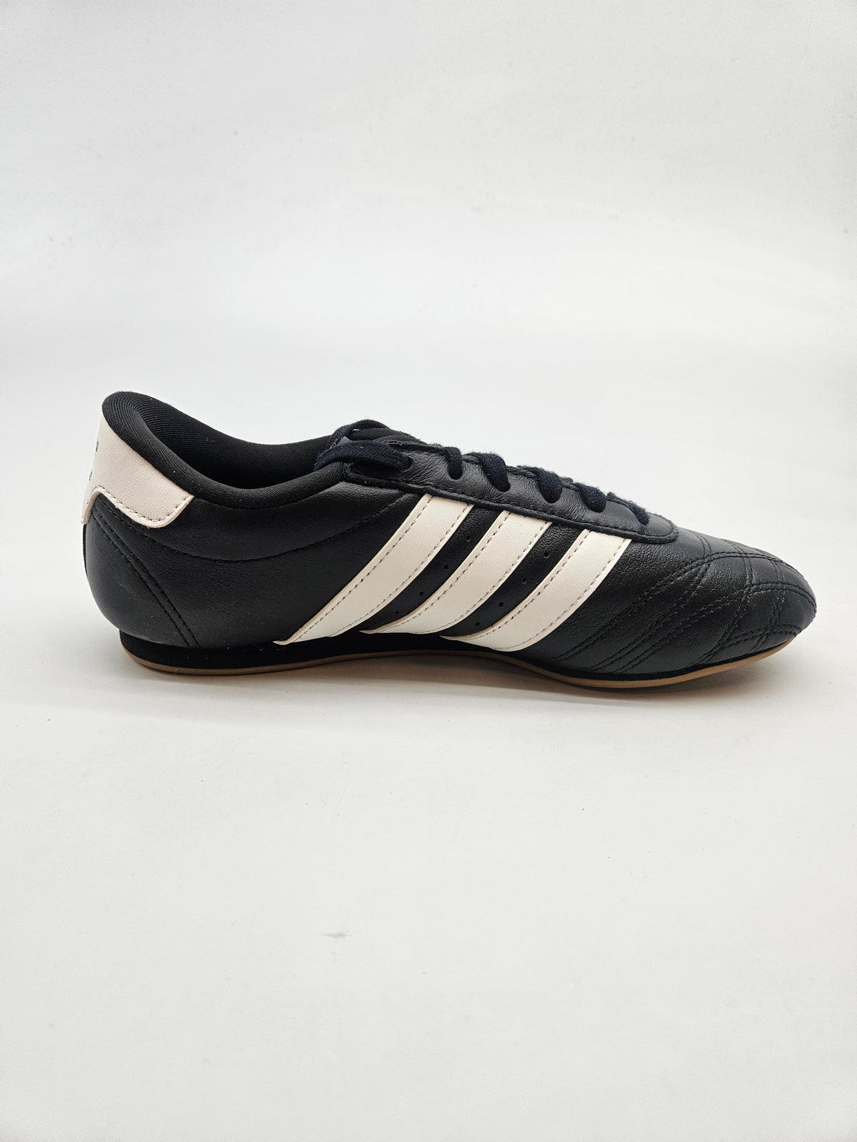 ADIDAS NOVI ORIGINAL PATIKI BR 37